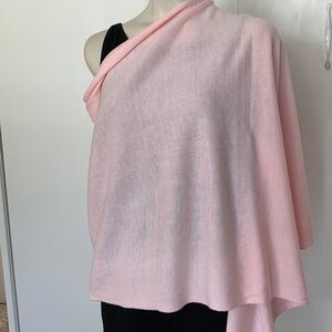 Poncho pink. Brand new one size.